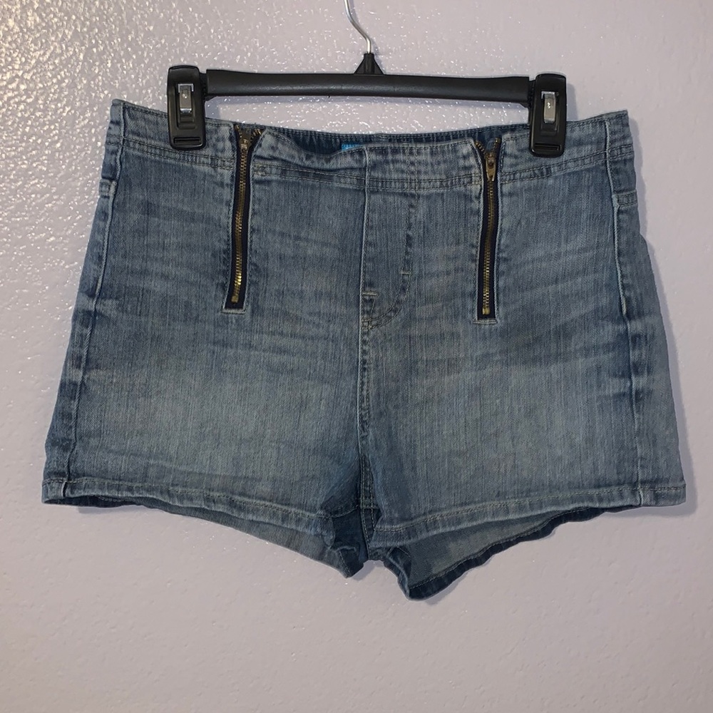L Amour Nanette Lepore double zipper denim jean shorts